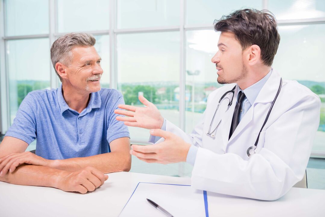 Patient mit Prostatitis zu einem Facharzttermin